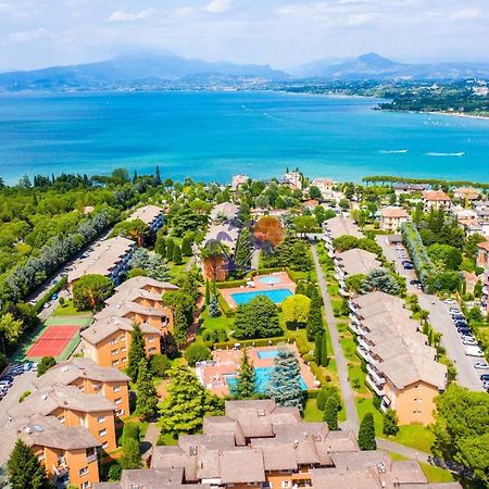 פסקיארה דל גארדה Easy Apartments Peschiera מראה חיצוני תמונה