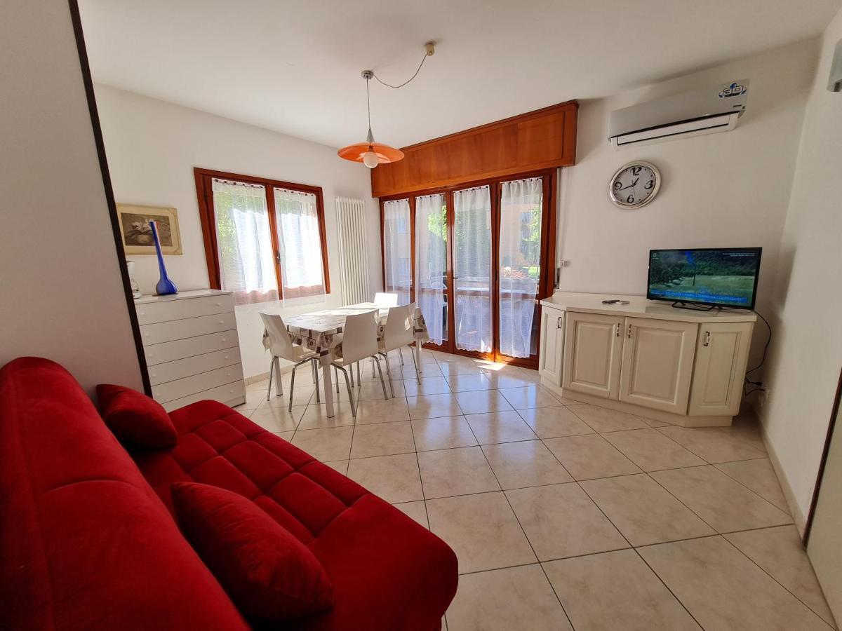 פסקיארה דל גארדה Easy Apartments Peschiera מראה חיצוני תמונה