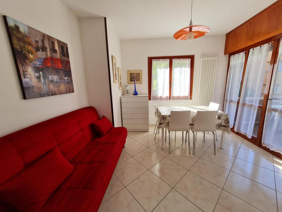 פסקיארה דל גארדה Easy Apartments Peschiera מראה חיצוני תמונה