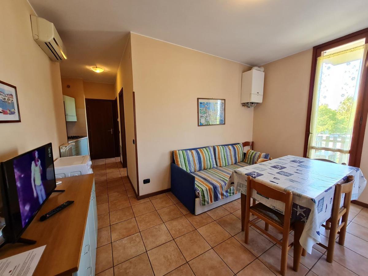 פסקיארה דל גארדה Easy Apartments Peschiera מראה חיצוני תמונה