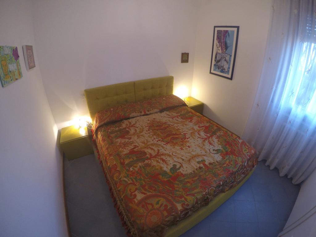 פסקיארה דל גארדה Easy Apartments Peschiera מראה חיצוני תמונה